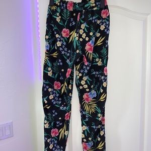Floral Print Flowy Pants
